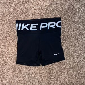 Black Nike Pros